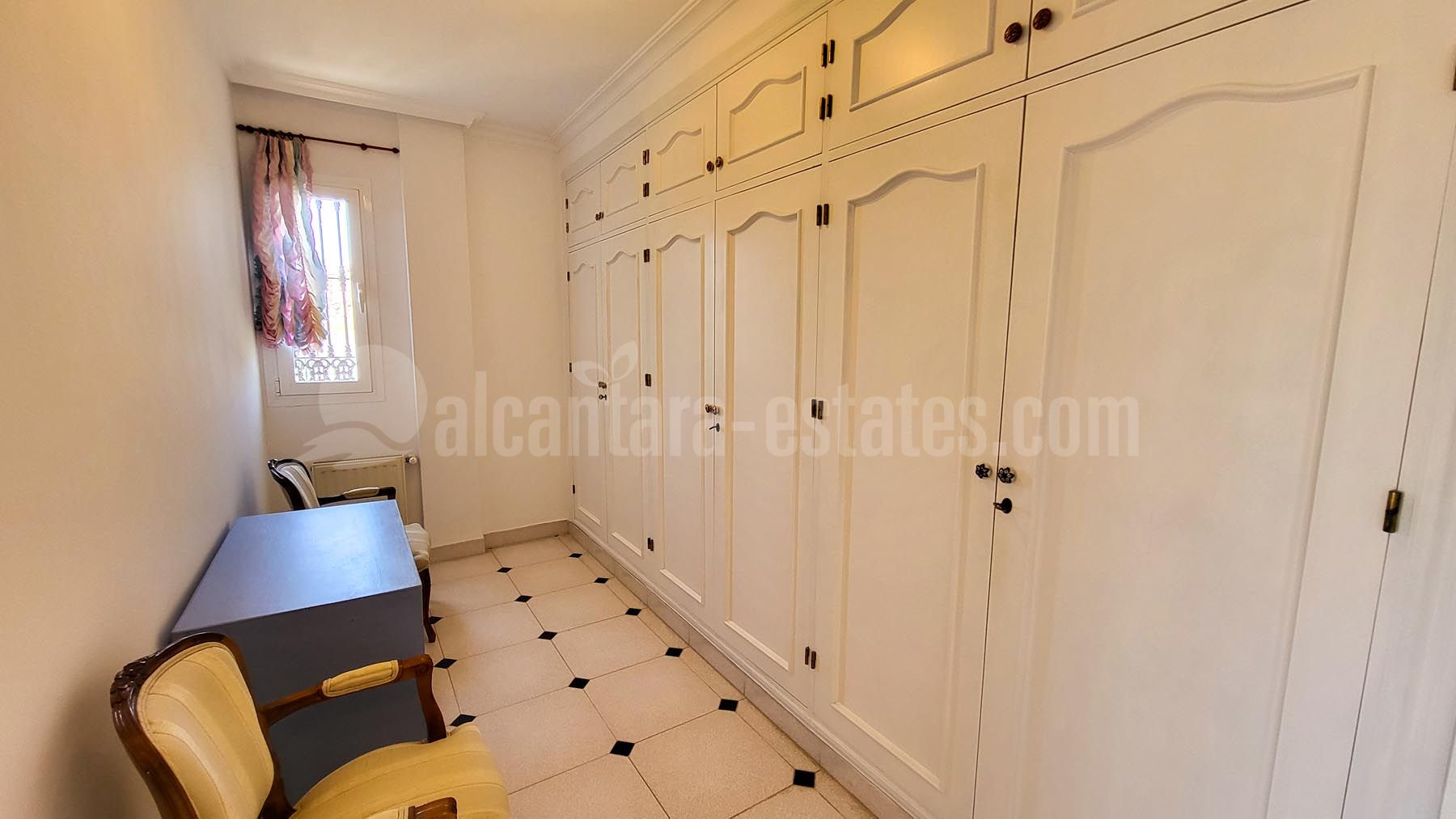 Villa in Elviria, Marbella