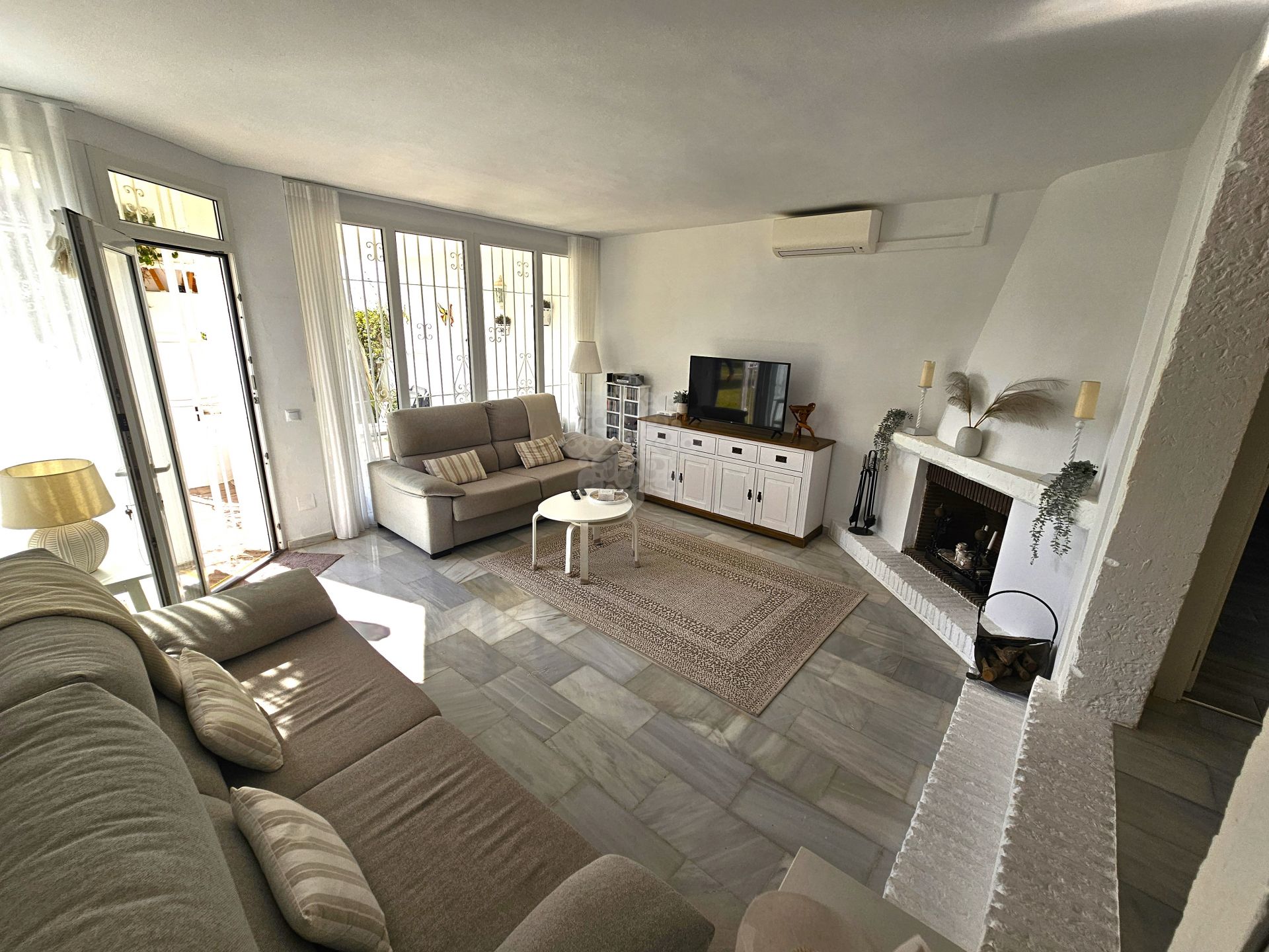 Apartment in Calahonda, Mijas Costa