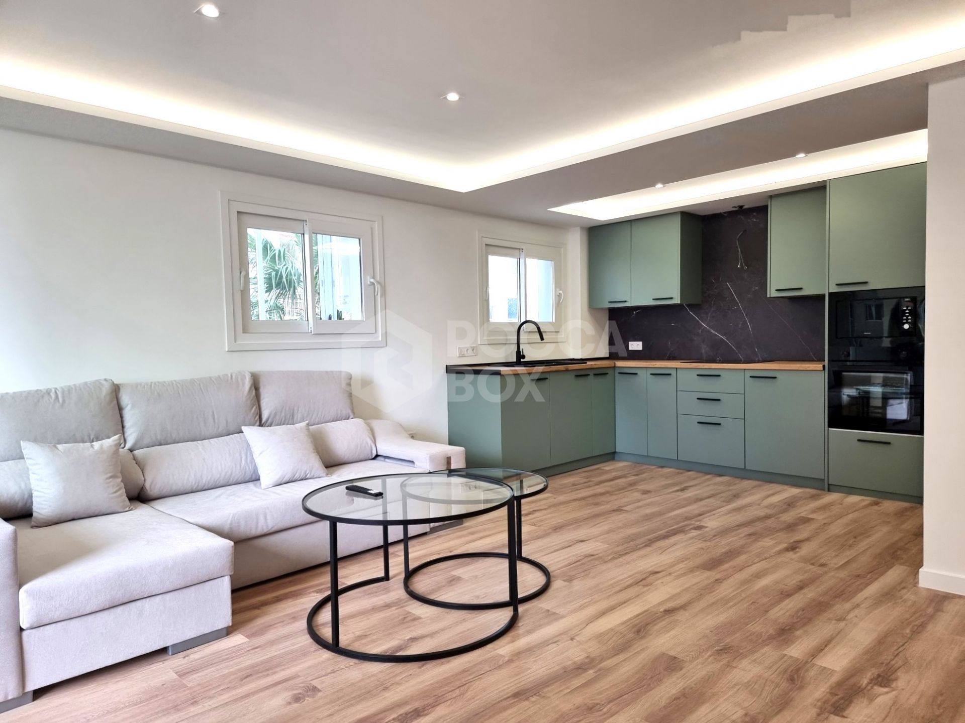 Stunning Fully Renovated 3 Bed Apartment With Sea View Just 50m from the Beach – Torreblanca, Fuengirola