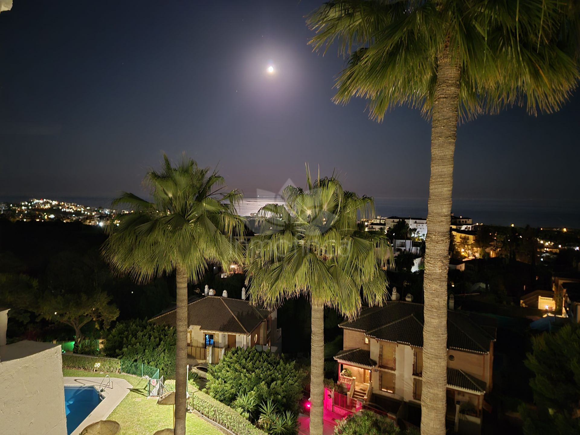 Atico Duplex en Calahonda, Mijas Costa