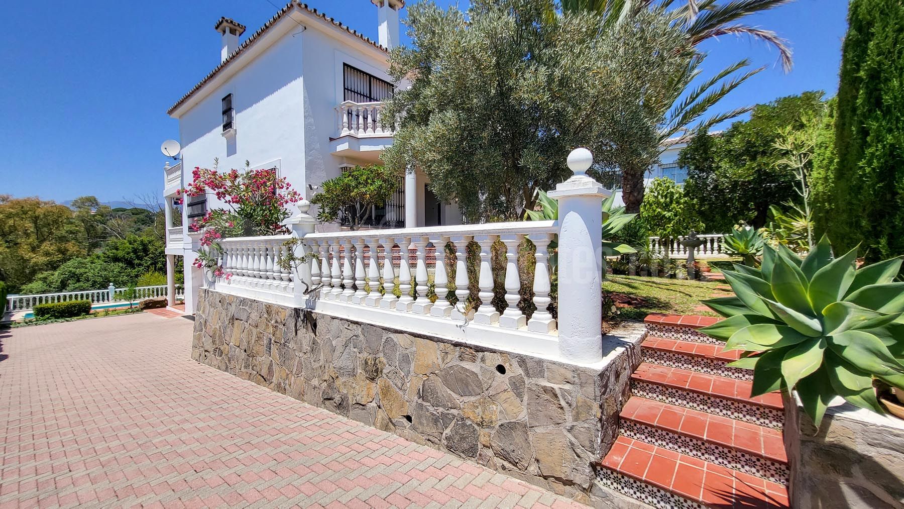 Villa in Elviria, Marbella