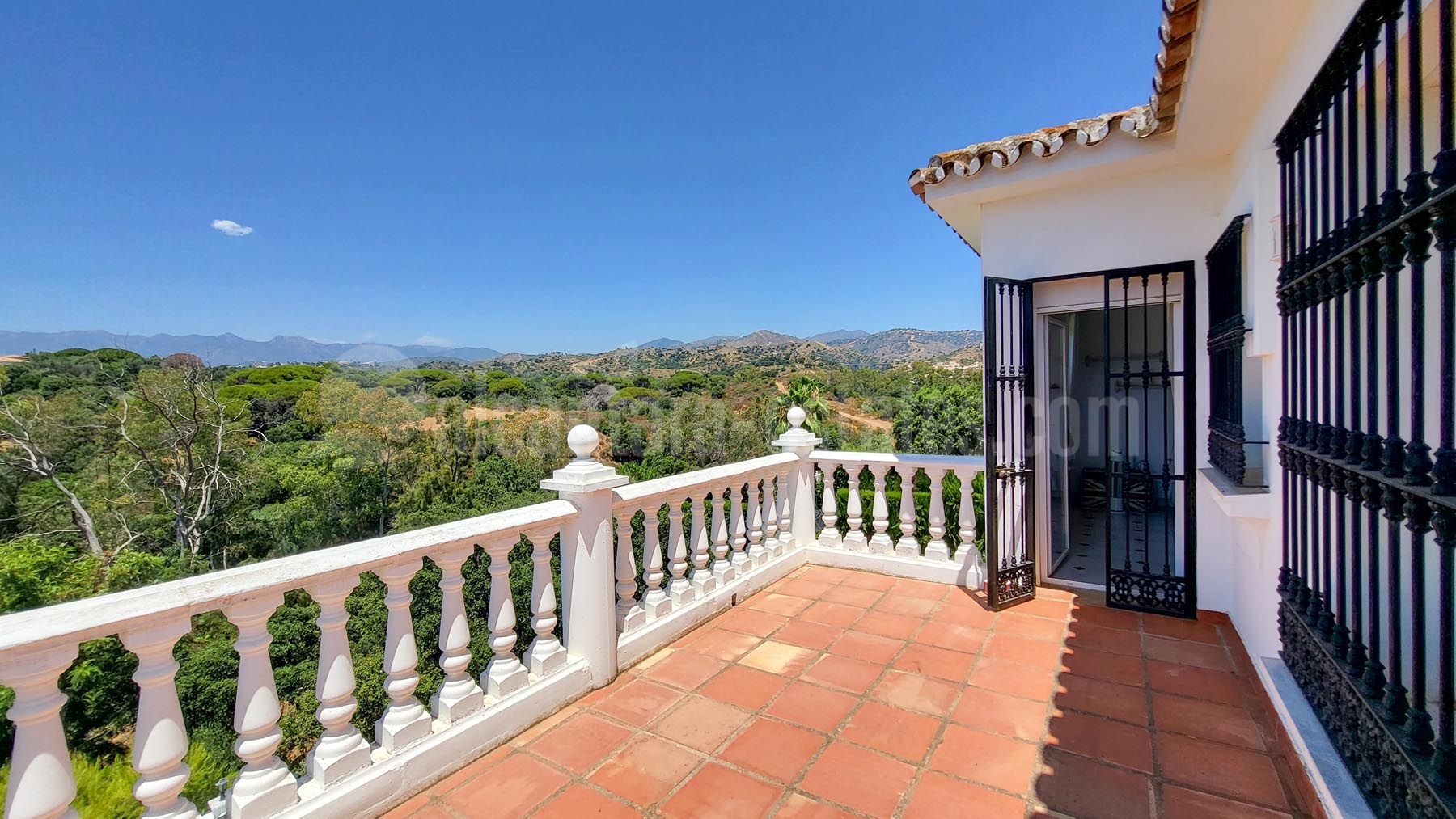 Villa in Elviria, Marbella