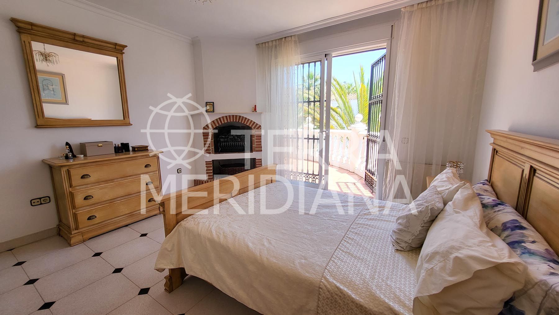 Villa in Elviria, Marbella