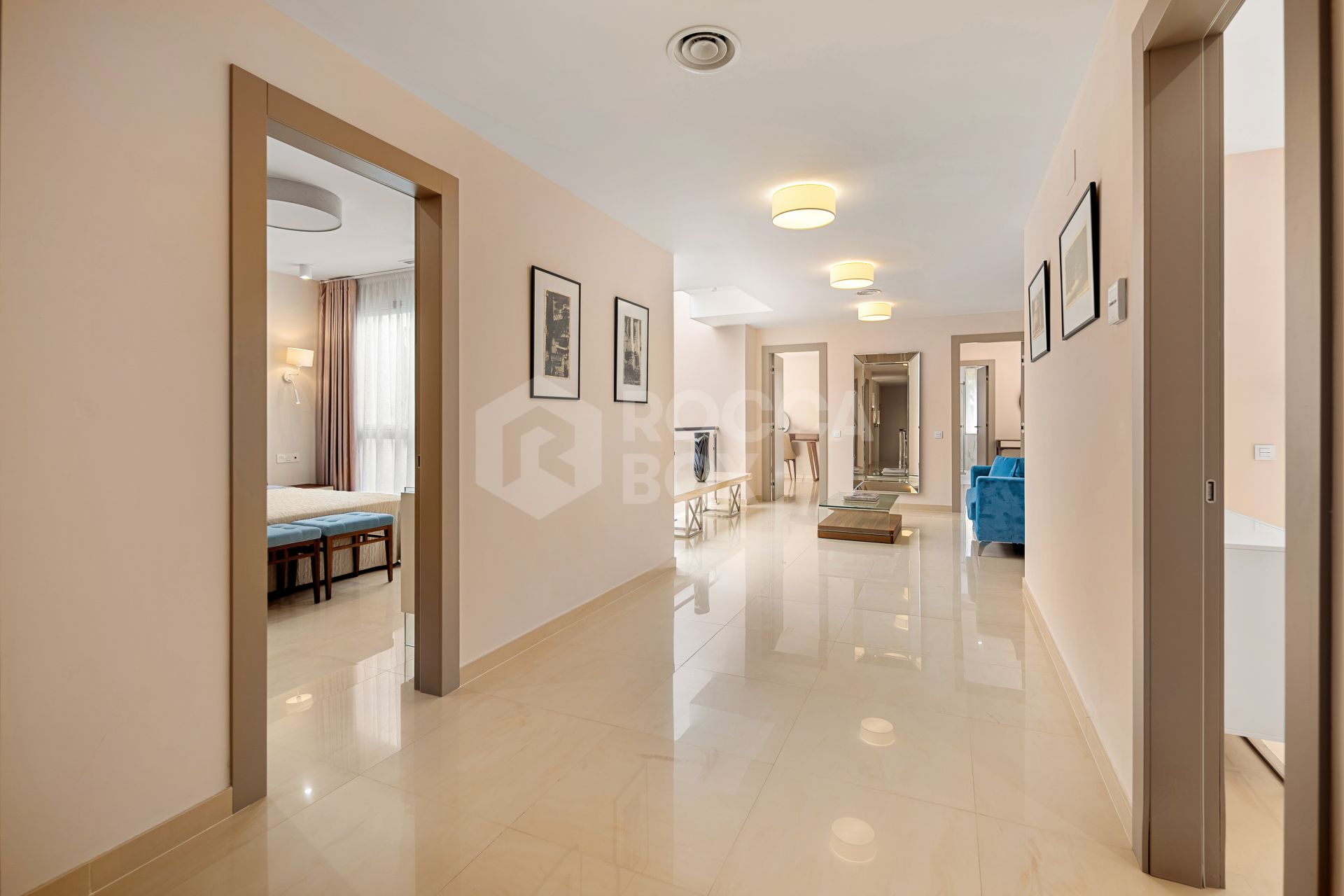 Splendid duplex in a historic residence in the center of Puerto Banus