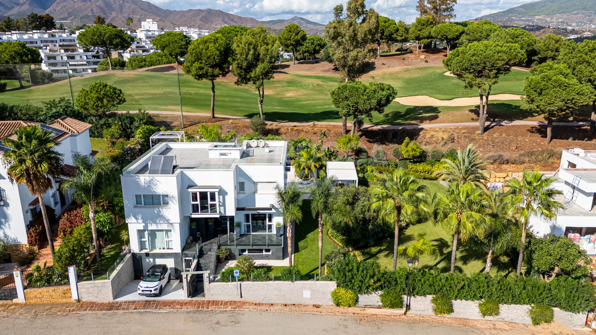 Beautiful contemporary villa on golf course - La Cala Golf