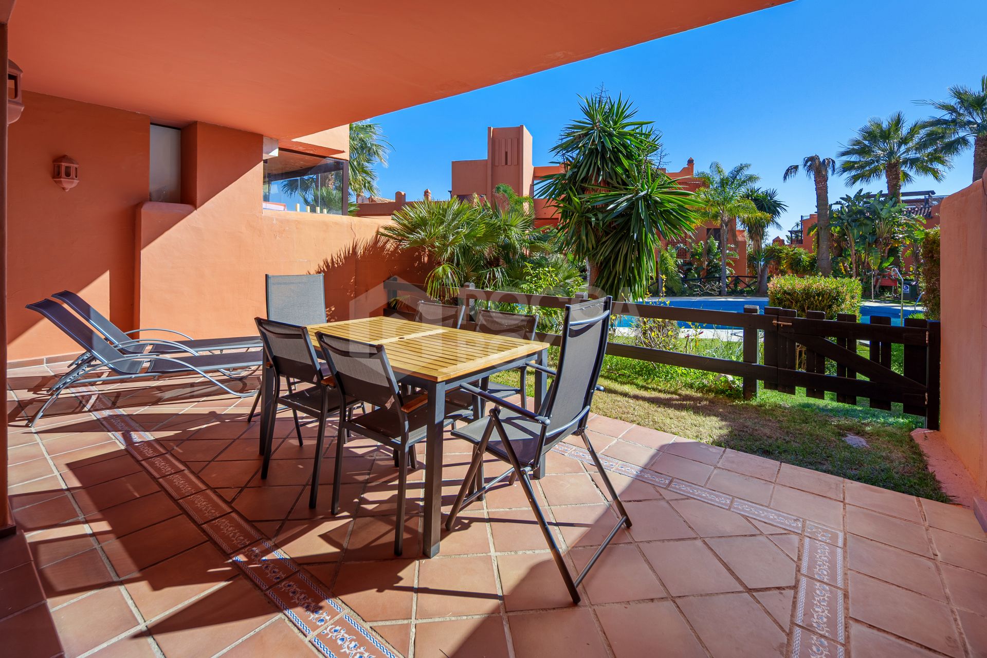 Renovated 2-Bedroom Apartment with Tourist License – 150m from the Sea