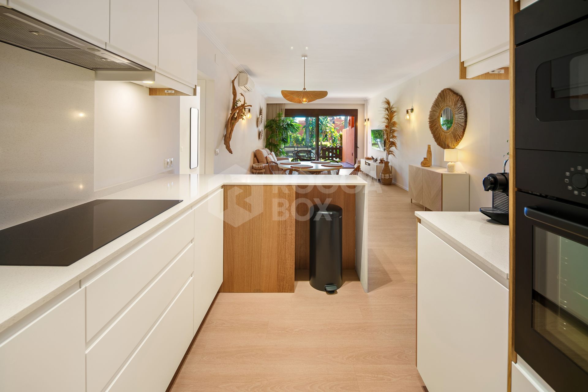 Renovated 2-Bedroom Apartment with Tourist License – 150m from the Sea