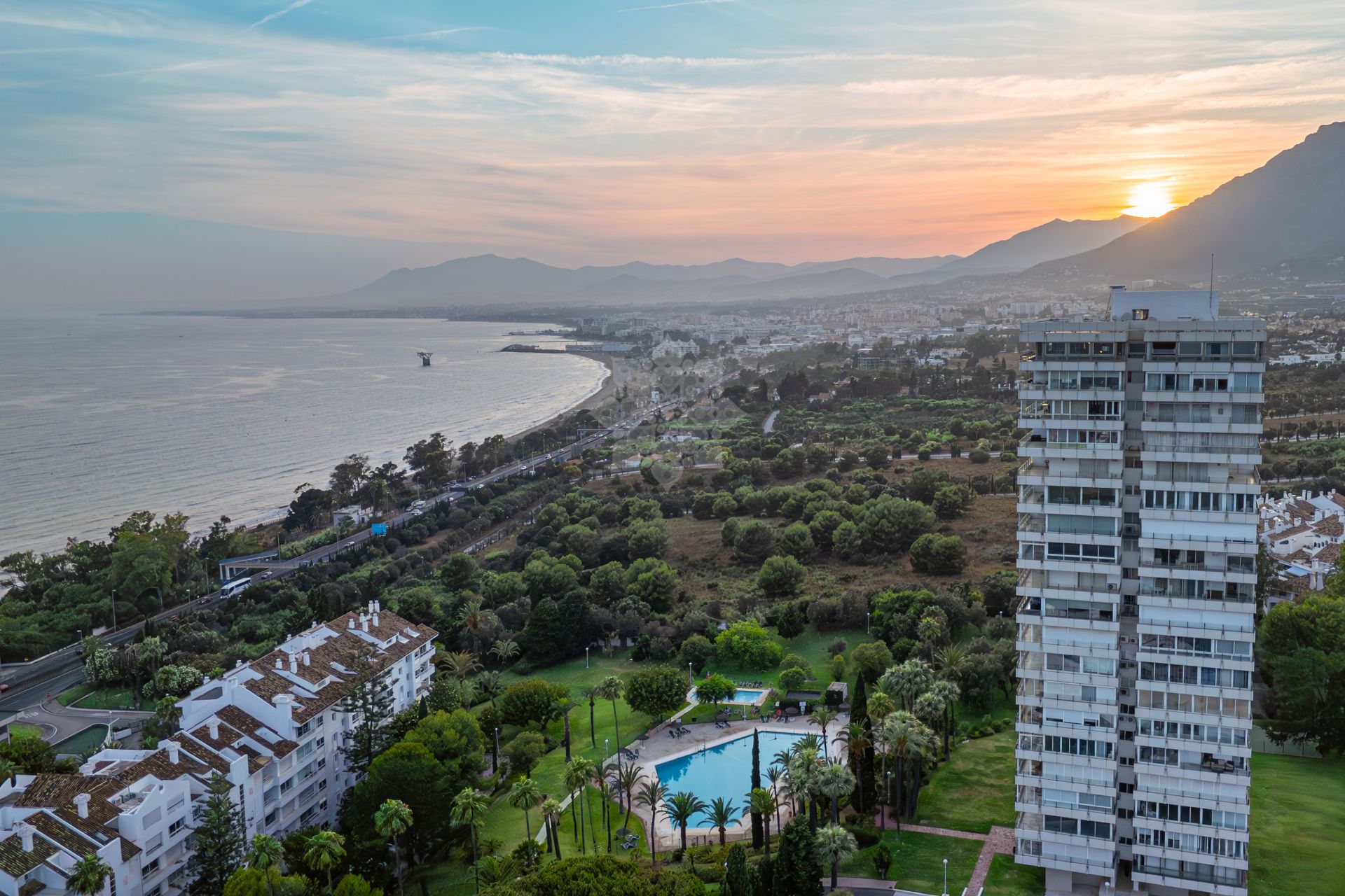 Penthouse in Torre Real, Marbella