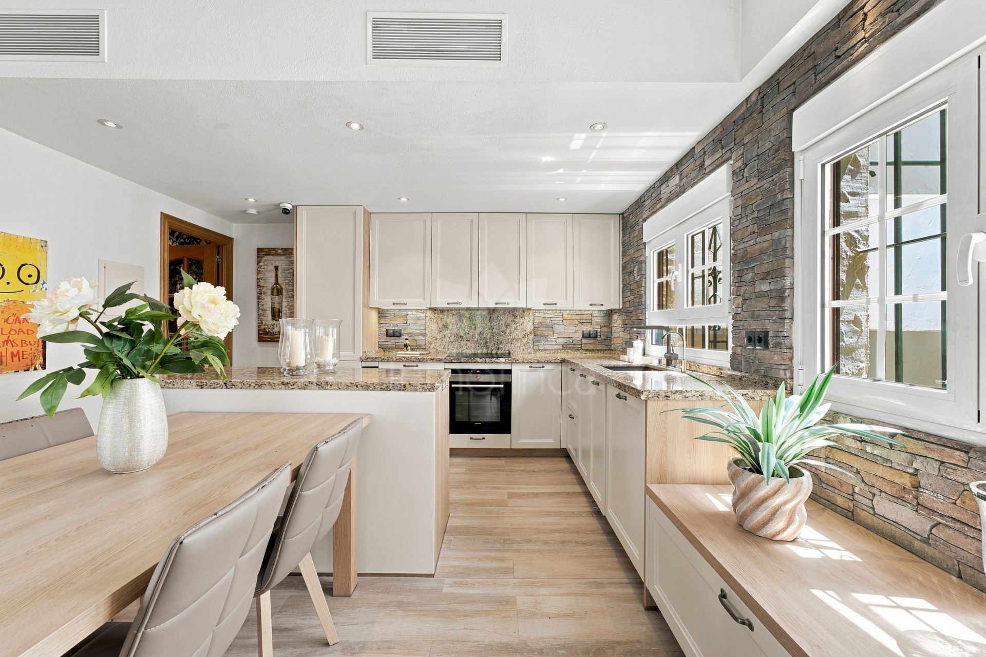 Apartment in Aldea Blanca, Marbella