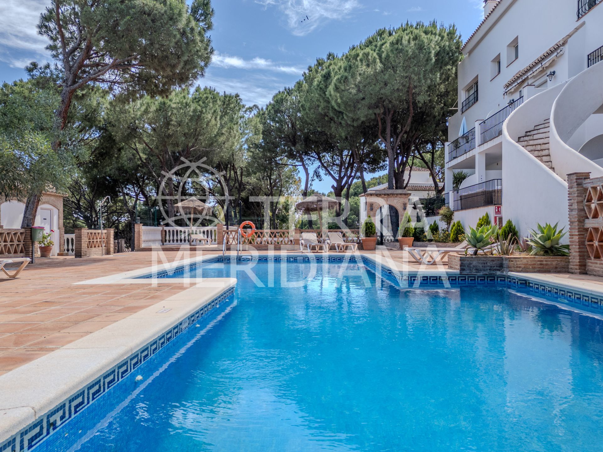 Apartment in Los Pinos de Aloha, Marbella