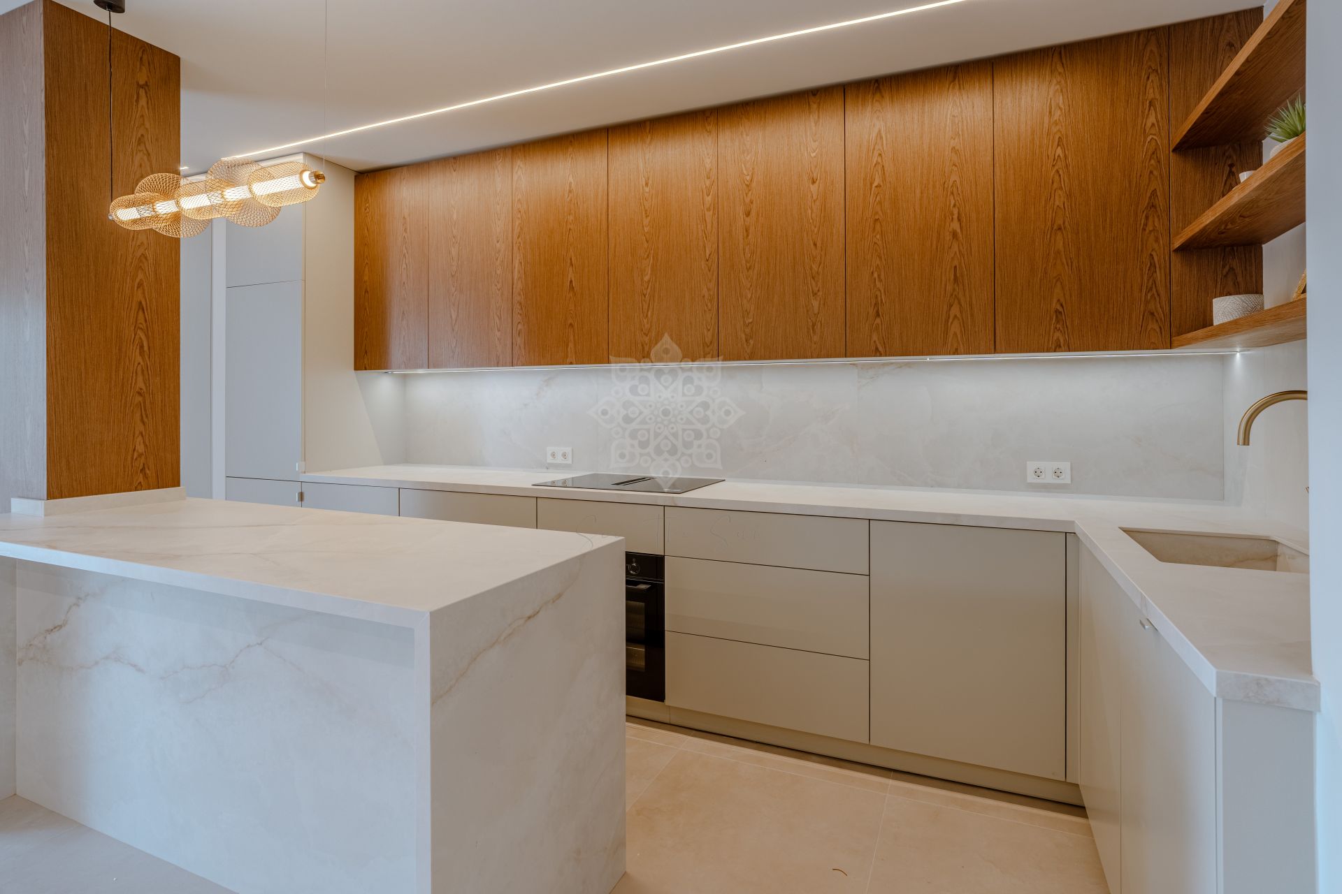 Apartment in Los Pinos de Aloha, Marbella