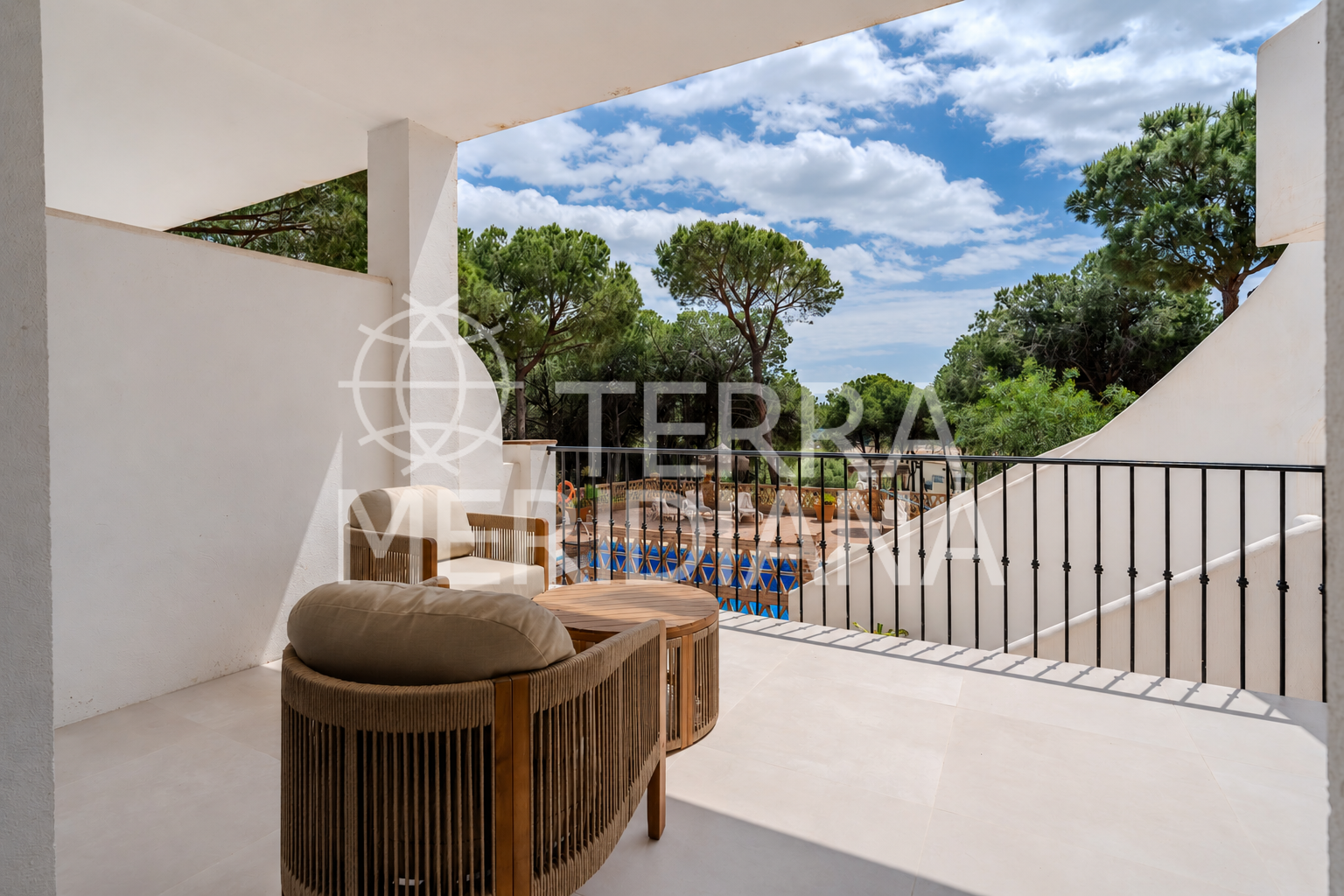 Apartment in Los Pinos de Aloha, Marbella