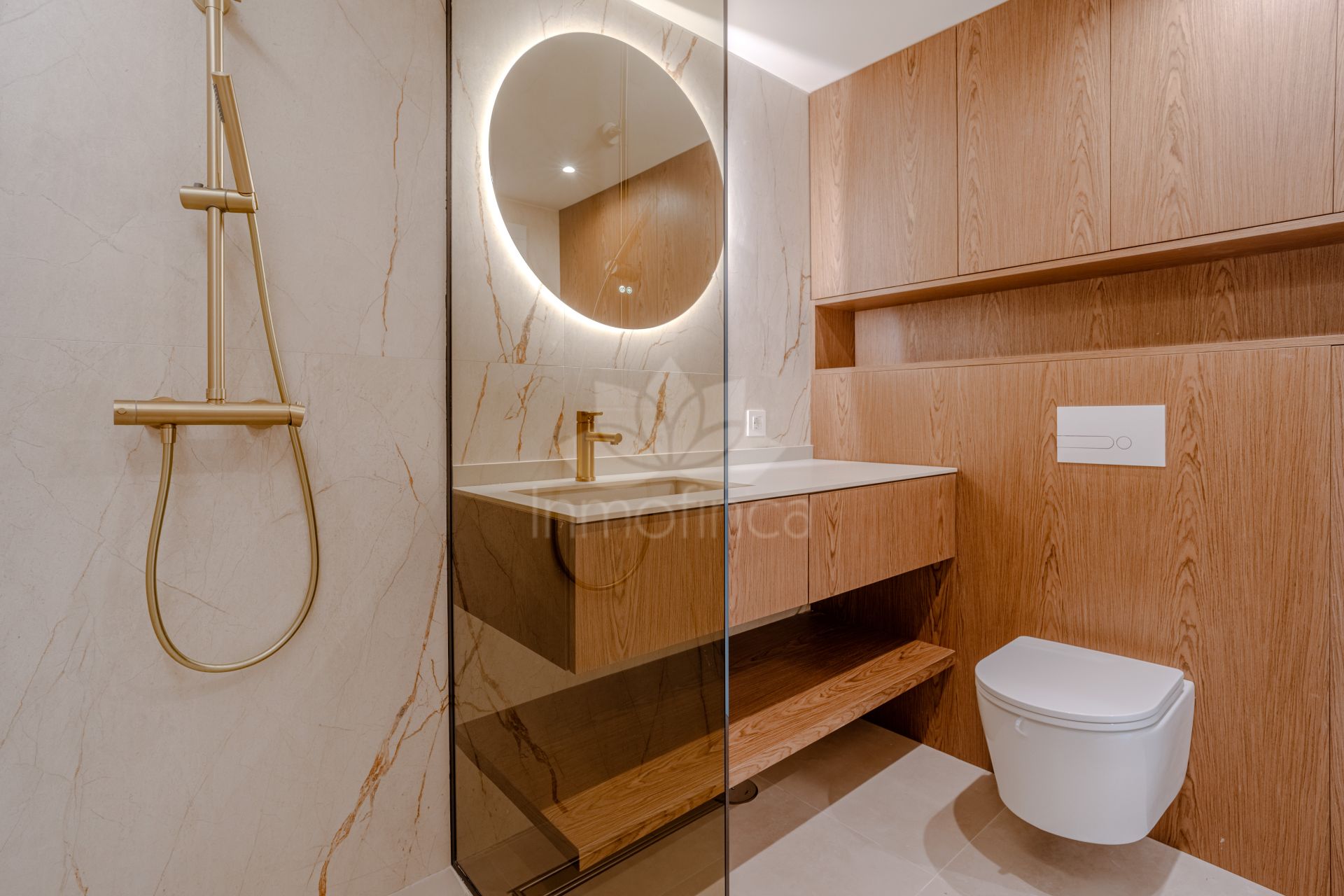 Apartamento en Los Pinos de Aloha, Marbella