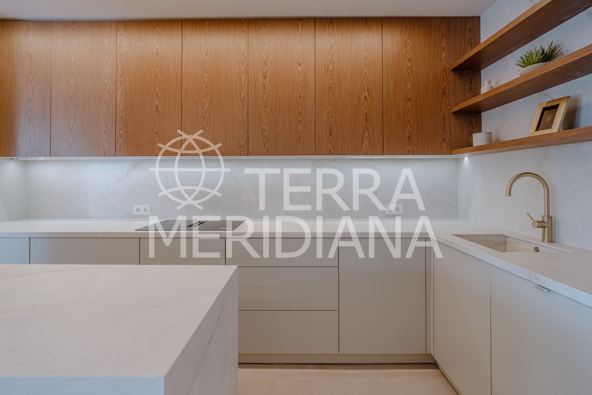 Apartment in Los Pinos de Aloha, Marbella