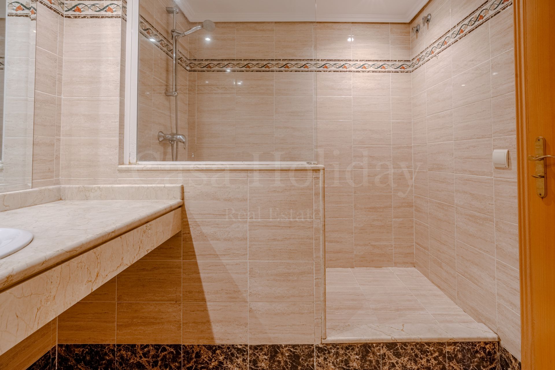 Semi Detached House in Selwo, Estepona