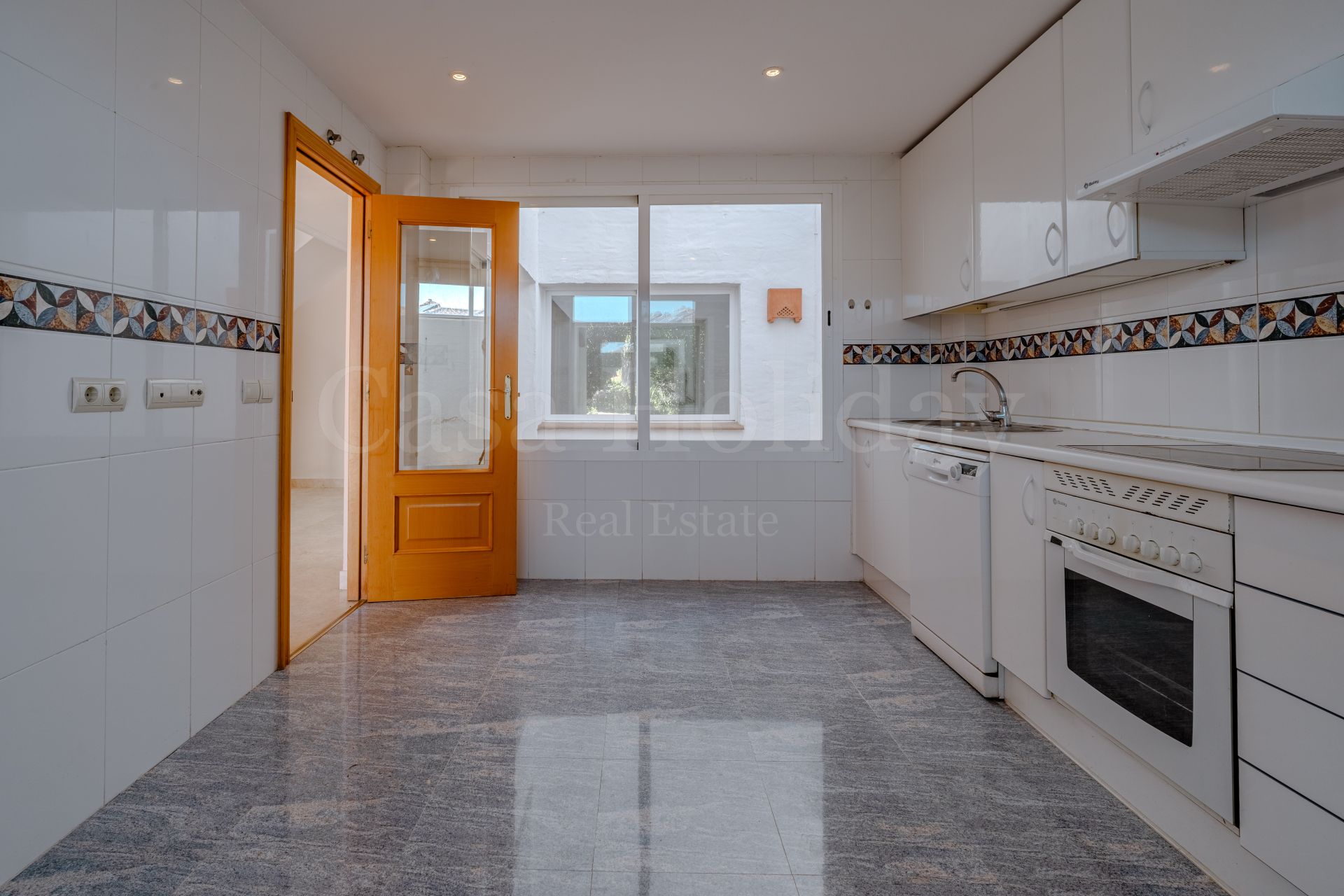 Semi Detached House in Selwo, Estepona