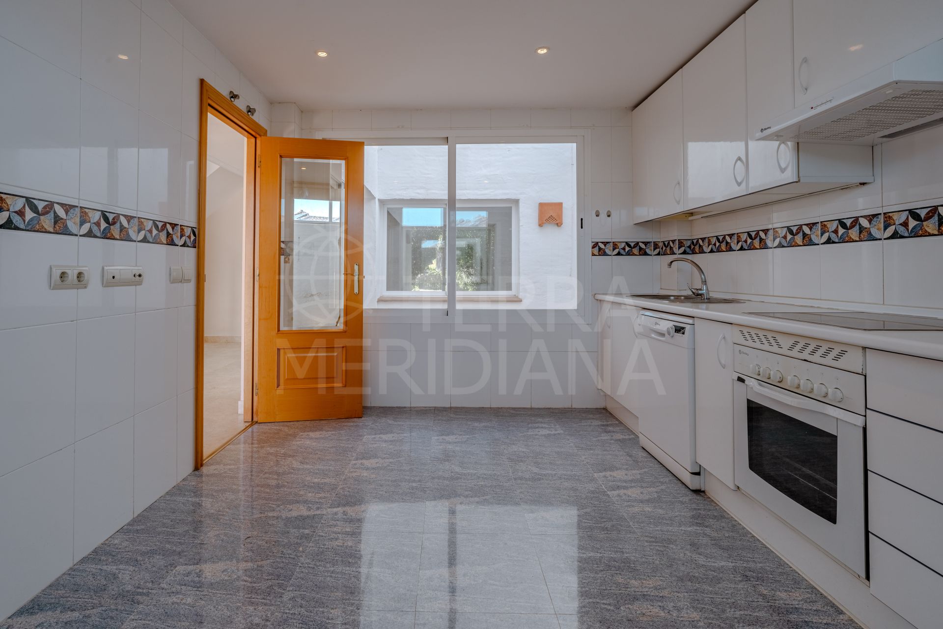 Semi Detached House in Selwo, Estepona
