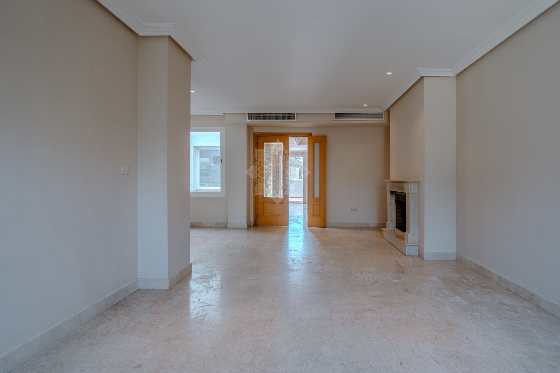 Semi Detached House in Selwo, Estepona
