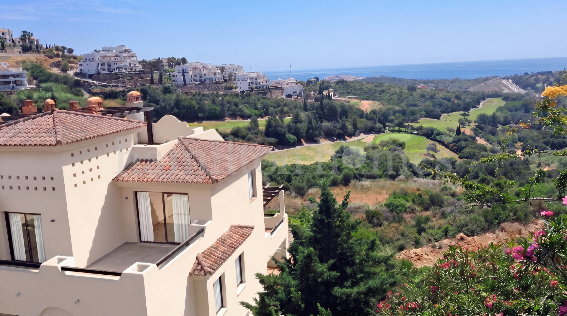 Development in Doña Julia, Casares