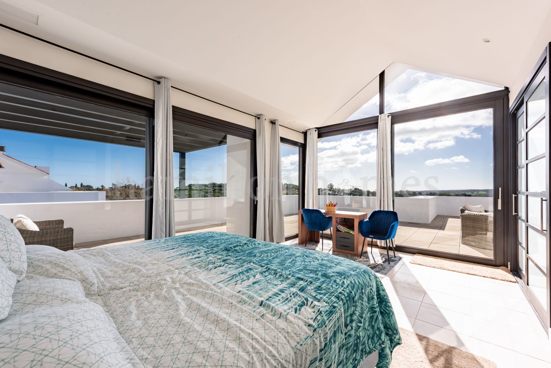 Duplex Penthouse in Hacienda de Valderrama, Sotogrande