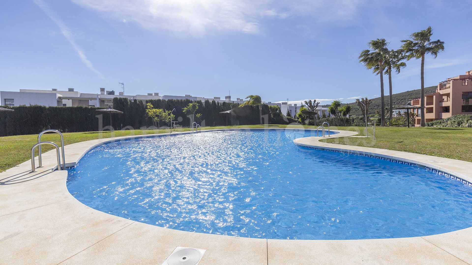 Ground Floor Apartment in Bahia de las Rocas, Manilva