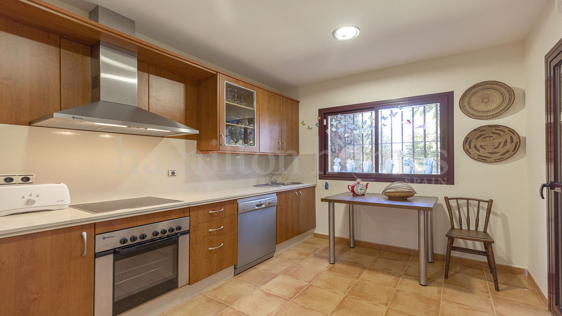 Ground Floor Apartment in Bahia de las Rocas, Manilva