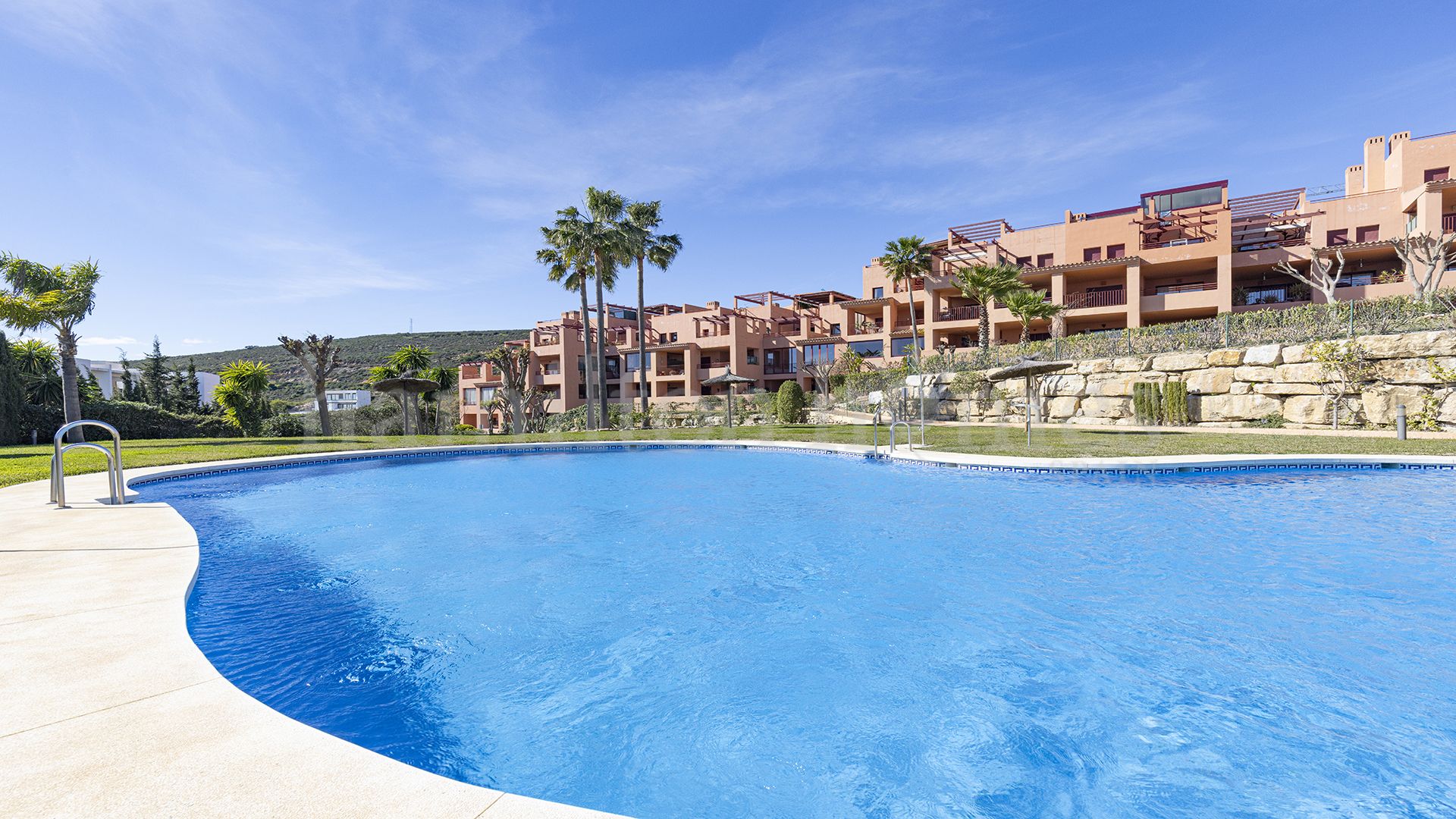 Ground Floor Apartment in Bahia de las Rocas, Manilva