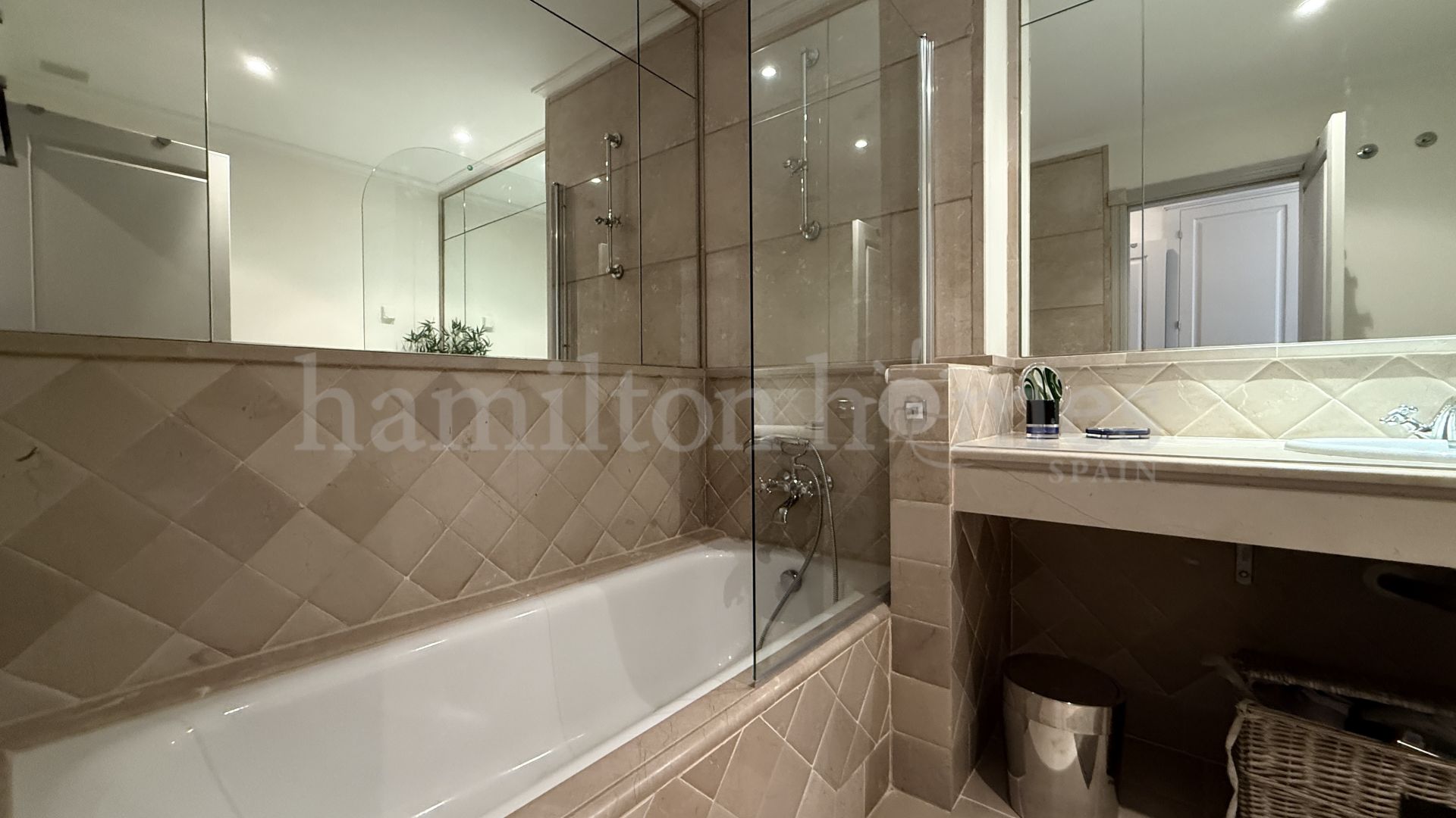 Apartamento en Finca Cortesin, Casares