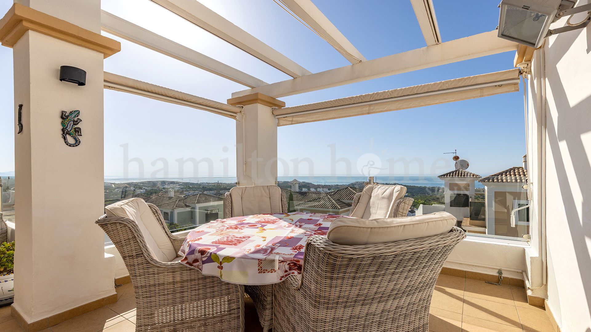 Penthouse in Doña Julia, Casares
