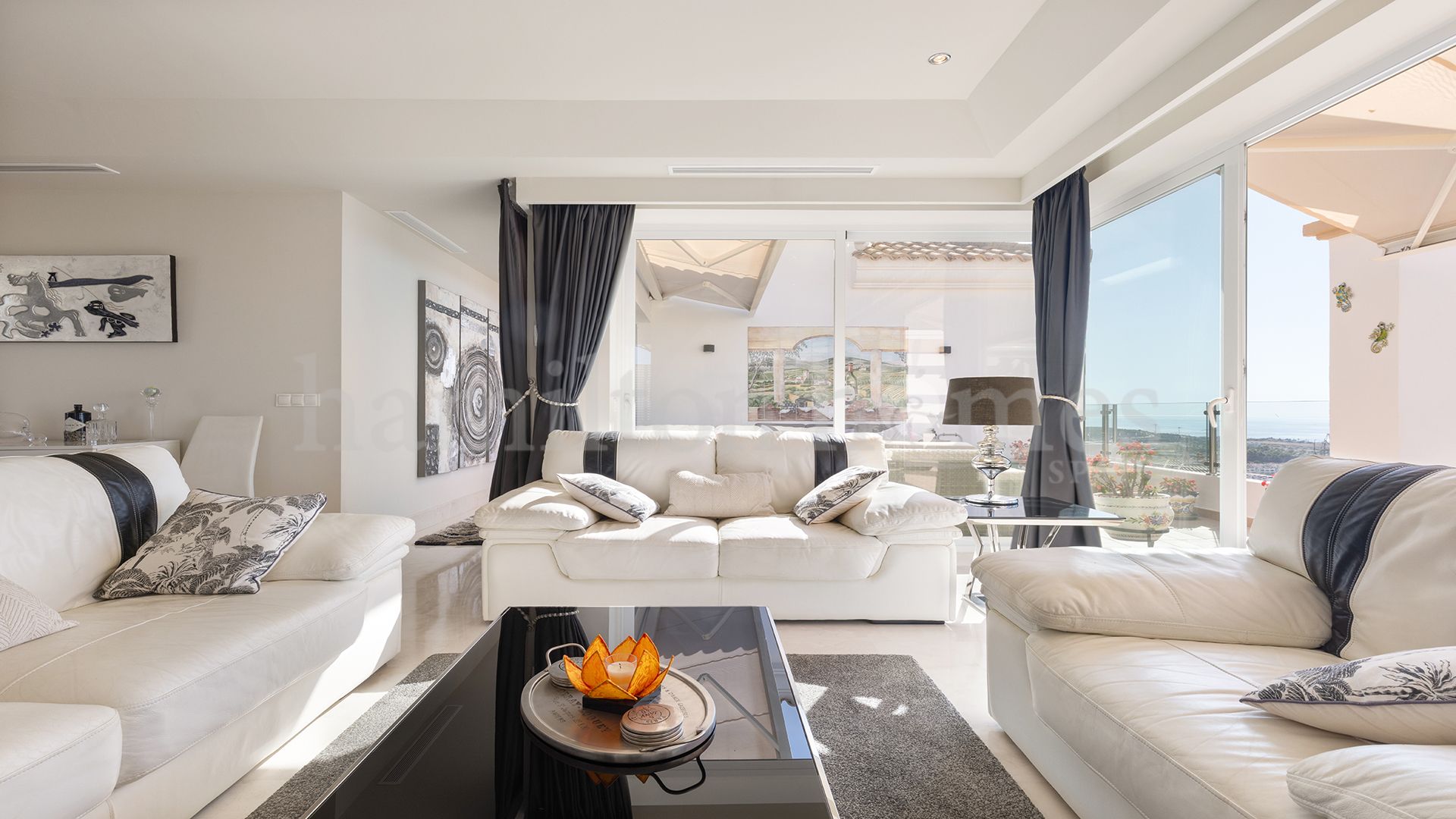 Penthouse in Doña Julia, Casares