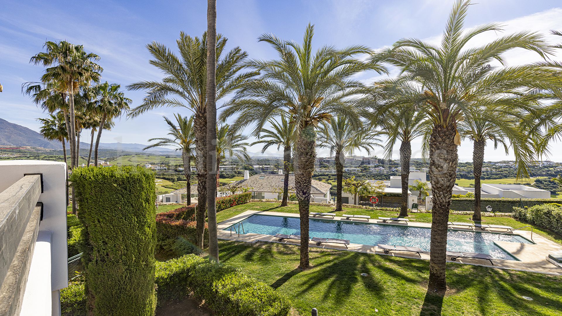 Apartamento en Altos de Cortesín, Casares