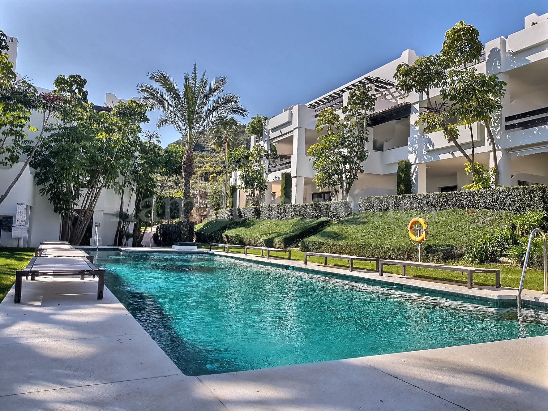 Apartamento en Altos de Cortesín, Casares