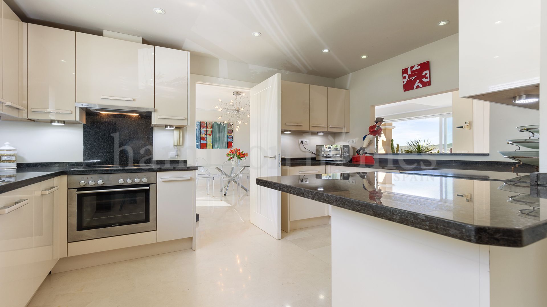 Penthouse in Doña Julia, Casares