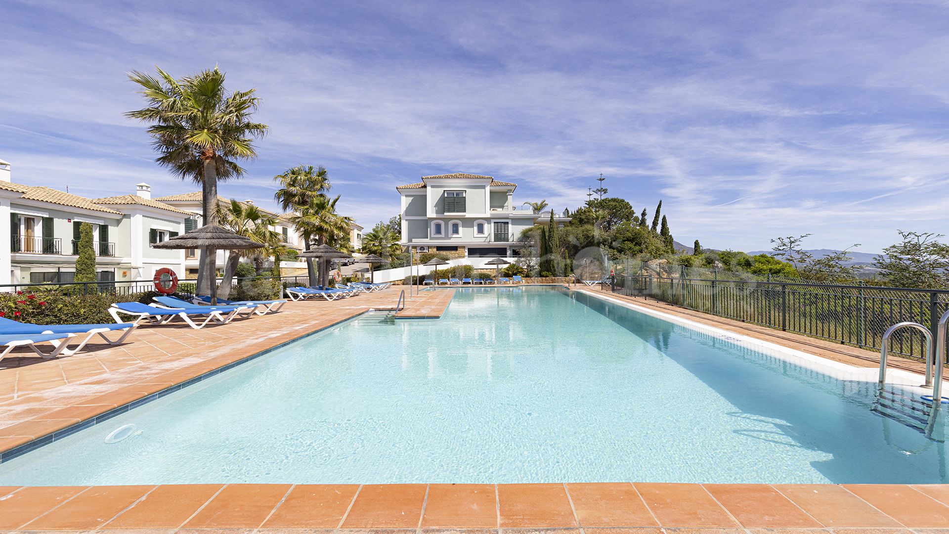 Penthouse in Doña Julia, Casares