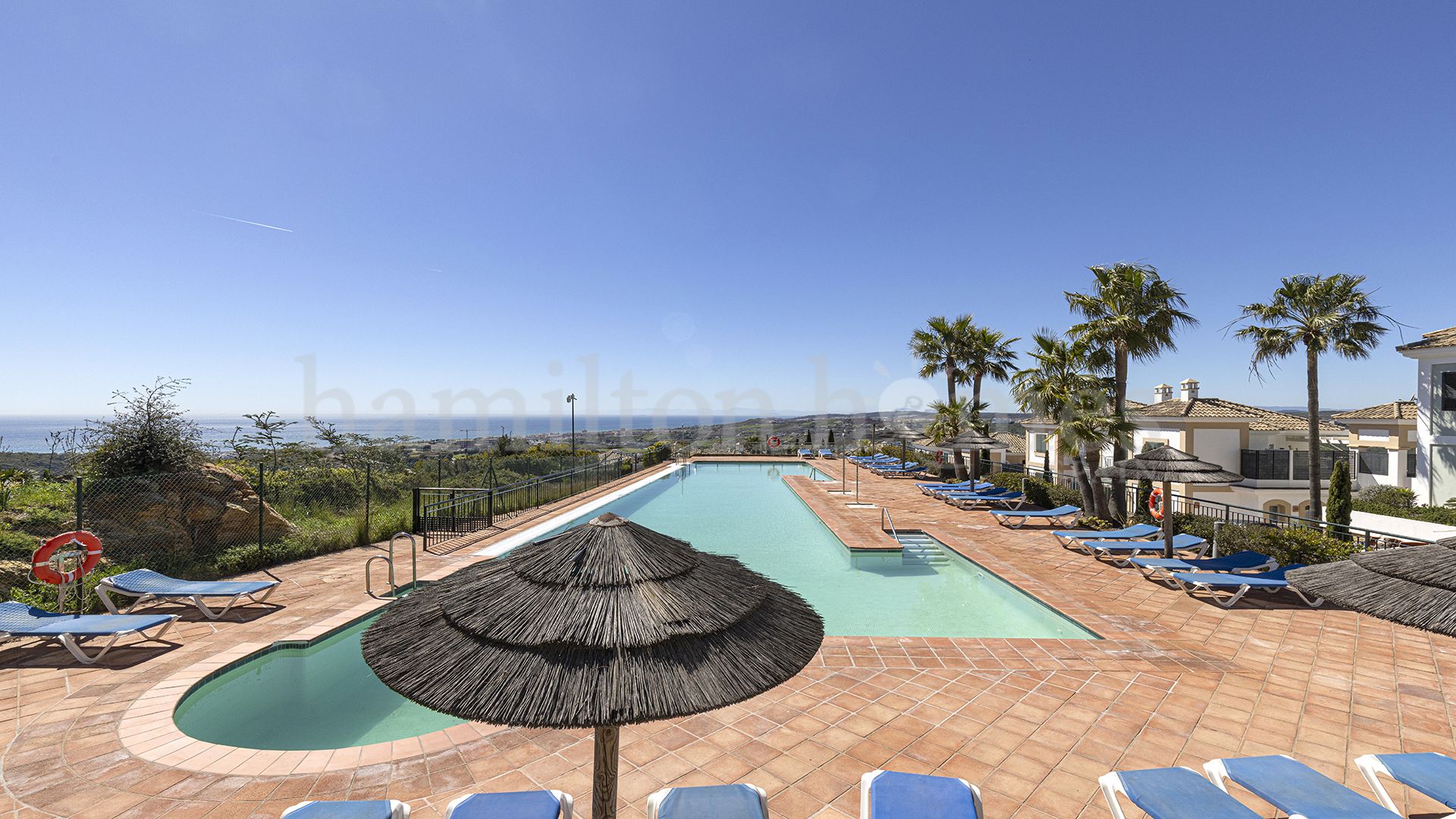 Penthouse in Doña Julia, Casares