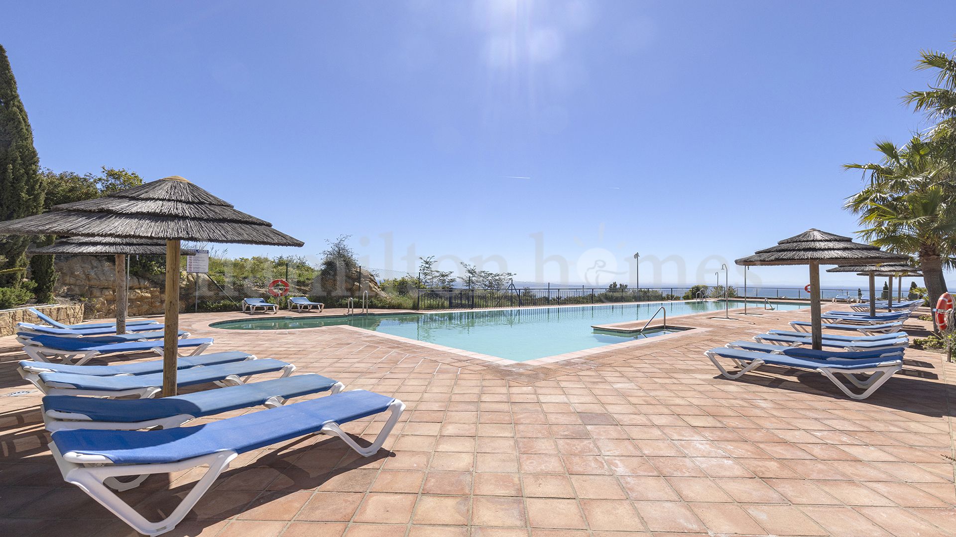 Penthouse in Doña Julia, Casares