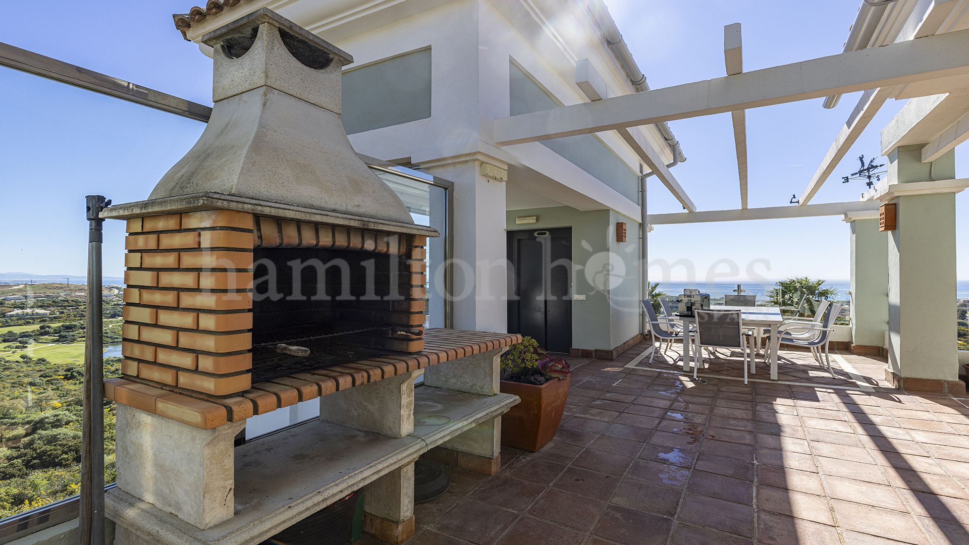 Penthouse in Doña Julia, Casares