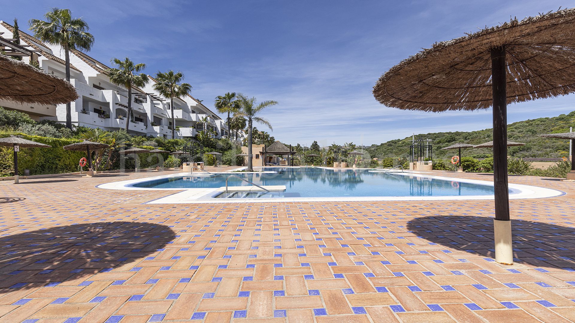 Apartamento Planta Baja en Duquesa Village, Manilva