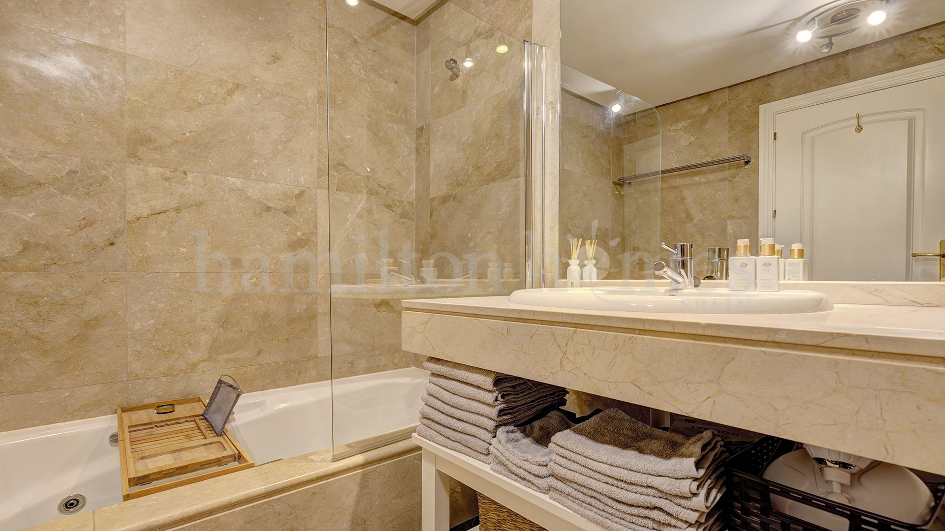 Apartamento Planta Baja en Duquesa Village, Manilva