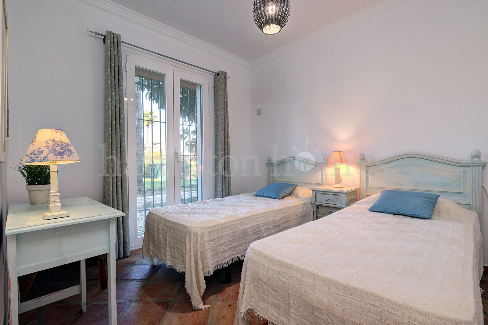Apartamento Planta Baja en La Perla de la Bahía, Casares
