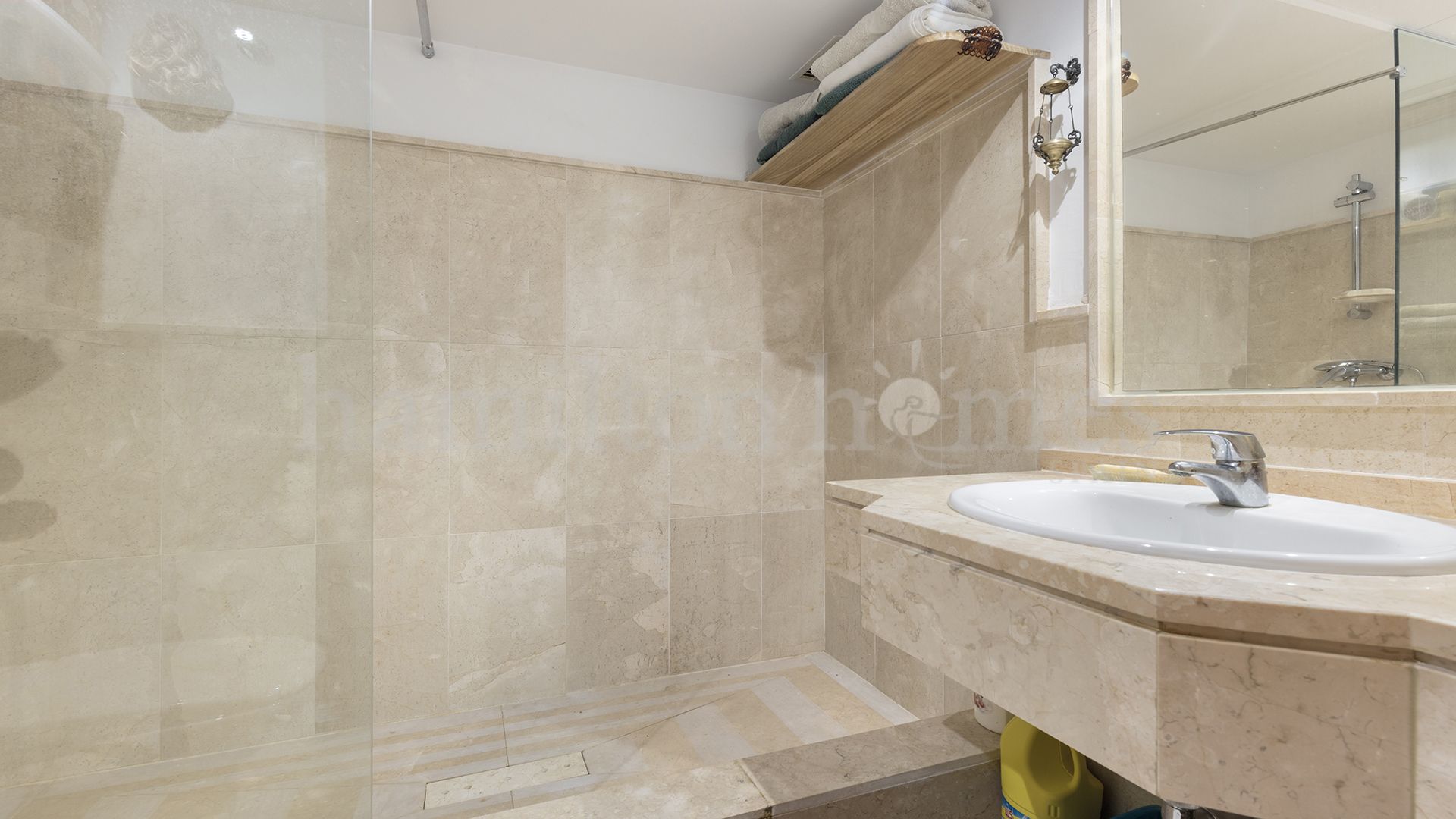 Ground Floor Apartment in Casares Golf, Casares
