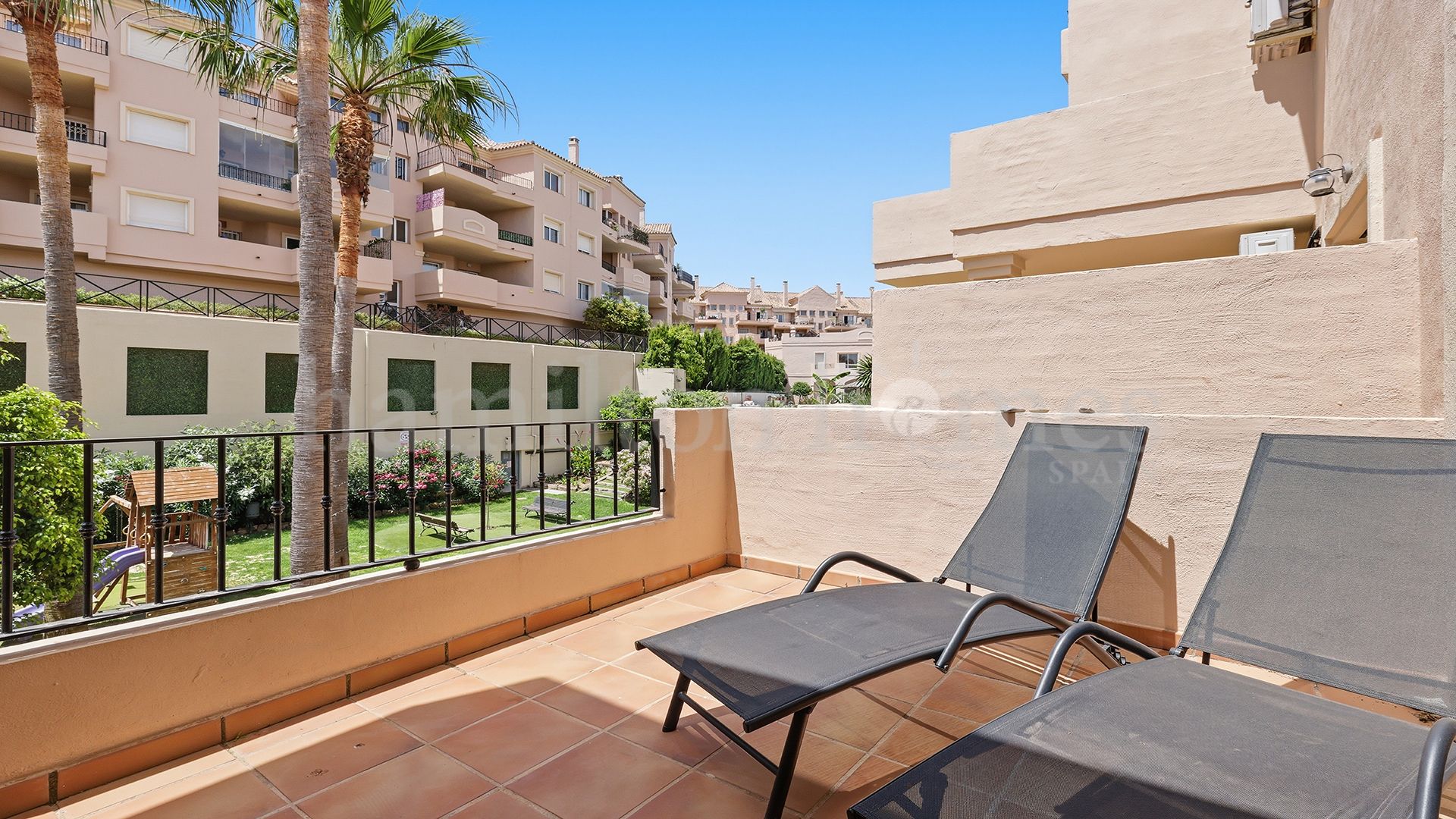 Apartamento en La Duquesa Golf, Manilva