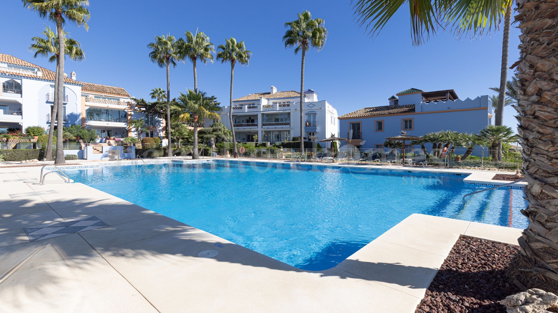 Atico Duplex en La Perla de la Bahía, Casares