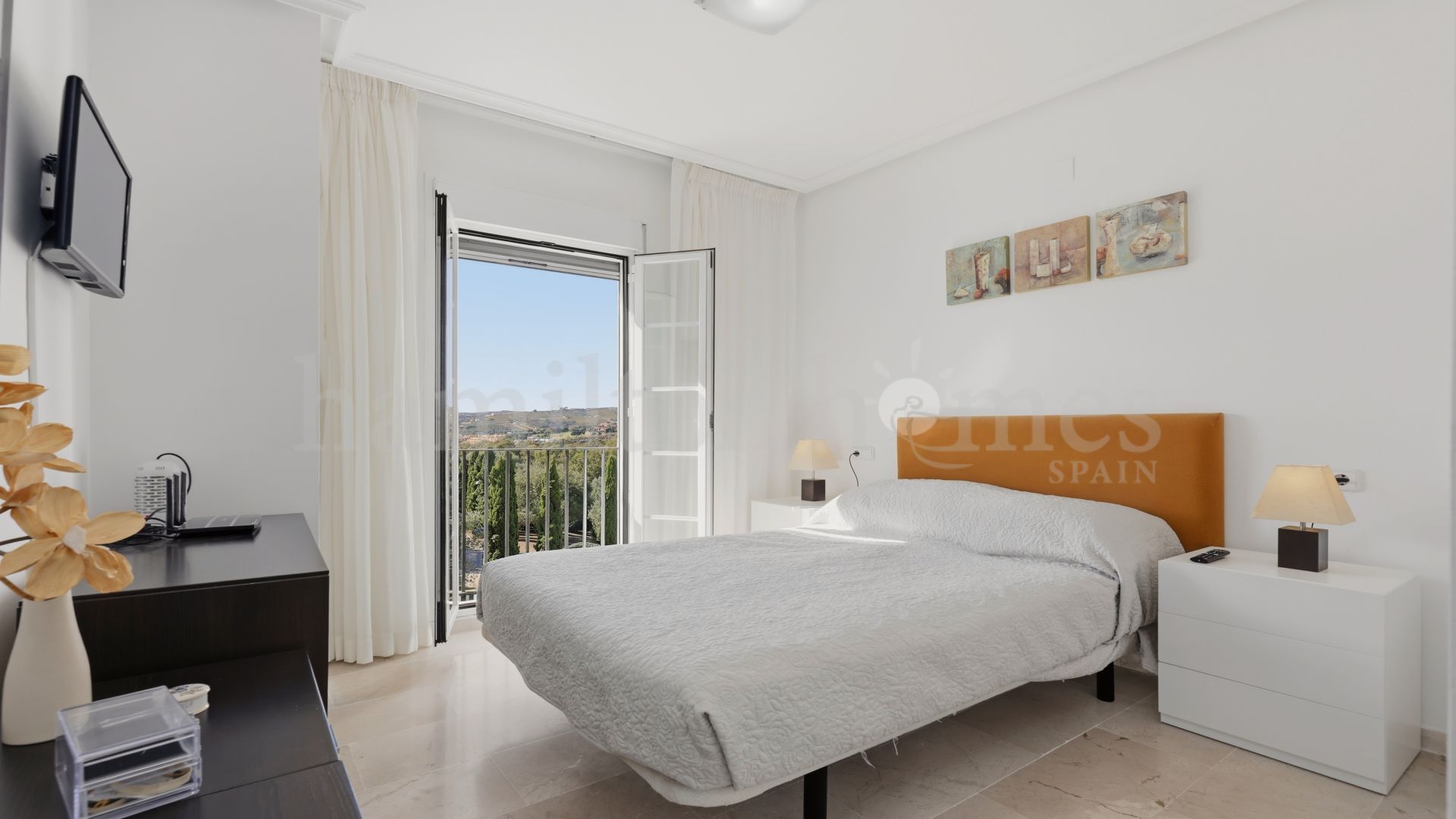 Town House in Bahia de Casares, Casares
