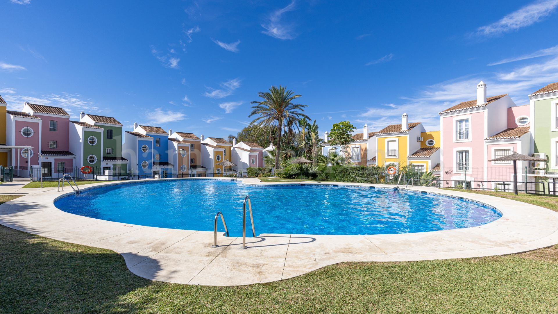 Town House in Bahia de Casares, Casares