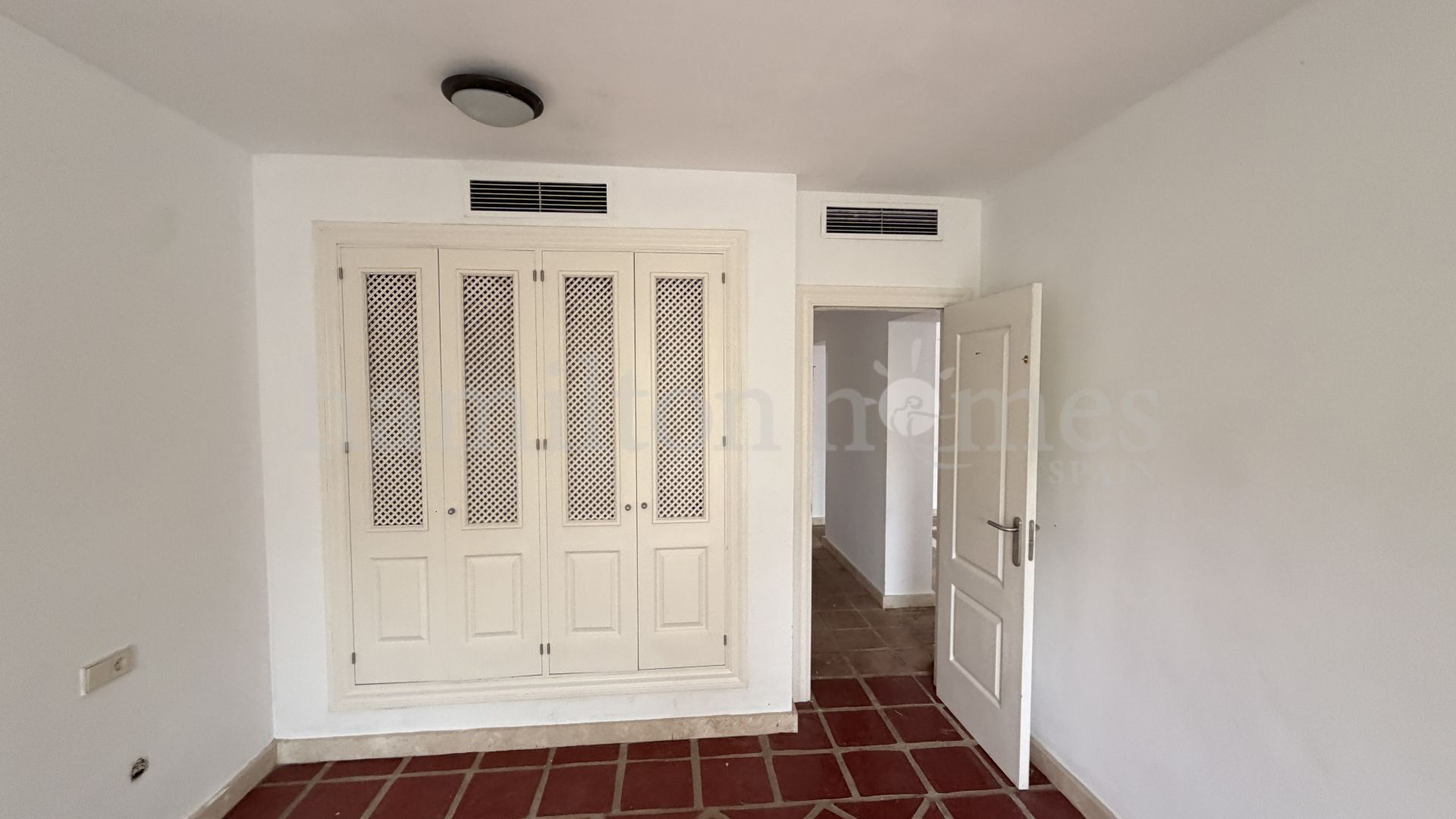 Villa in La Duquesa Golf, Manilva