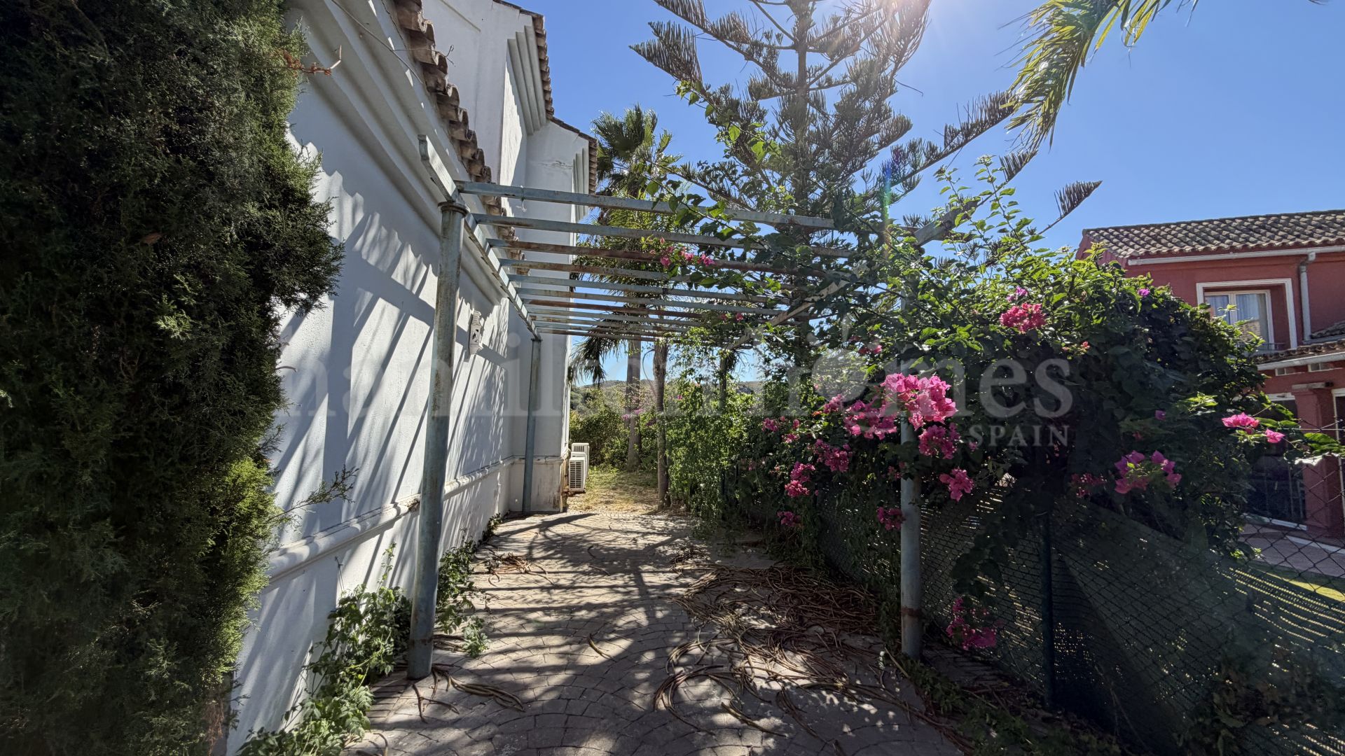 Villa in La Duquesa Golf, Manilva