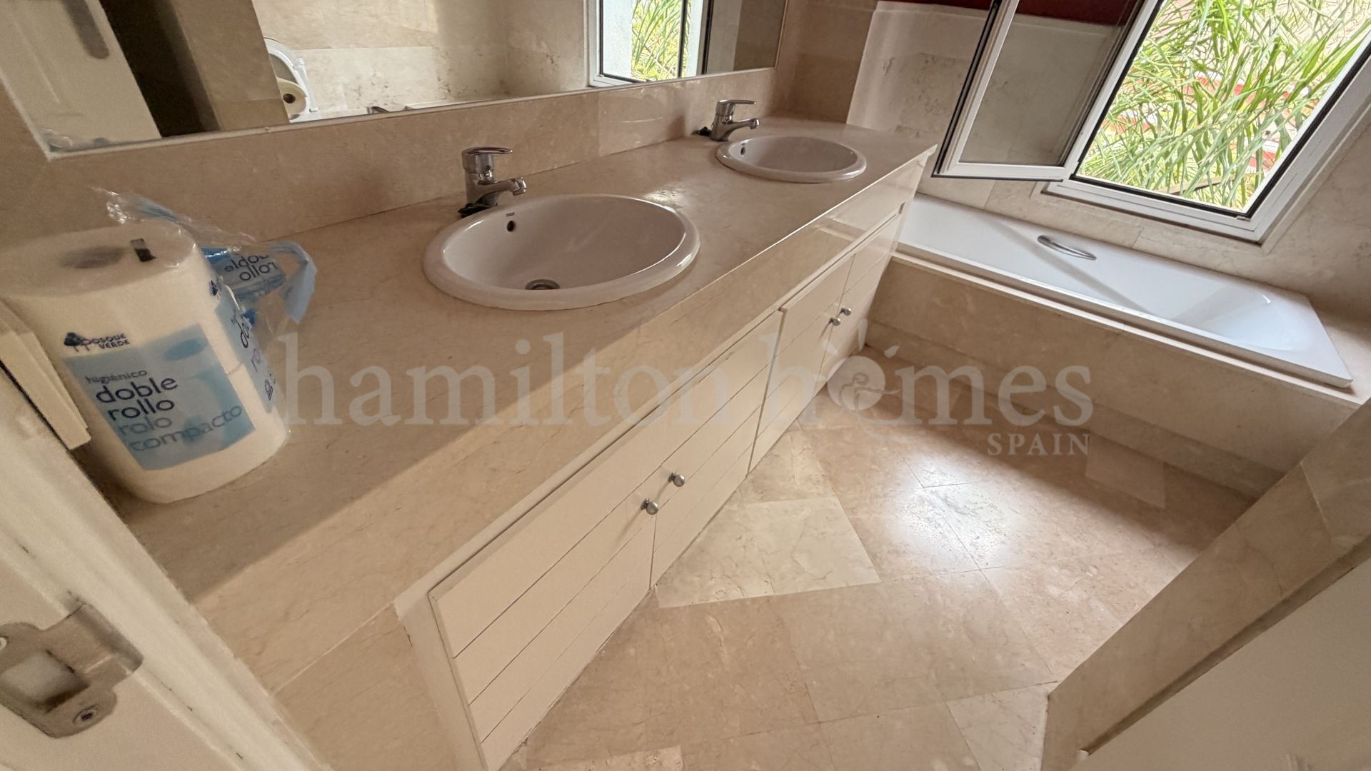Villa in La Duquesa Golf, Manilva