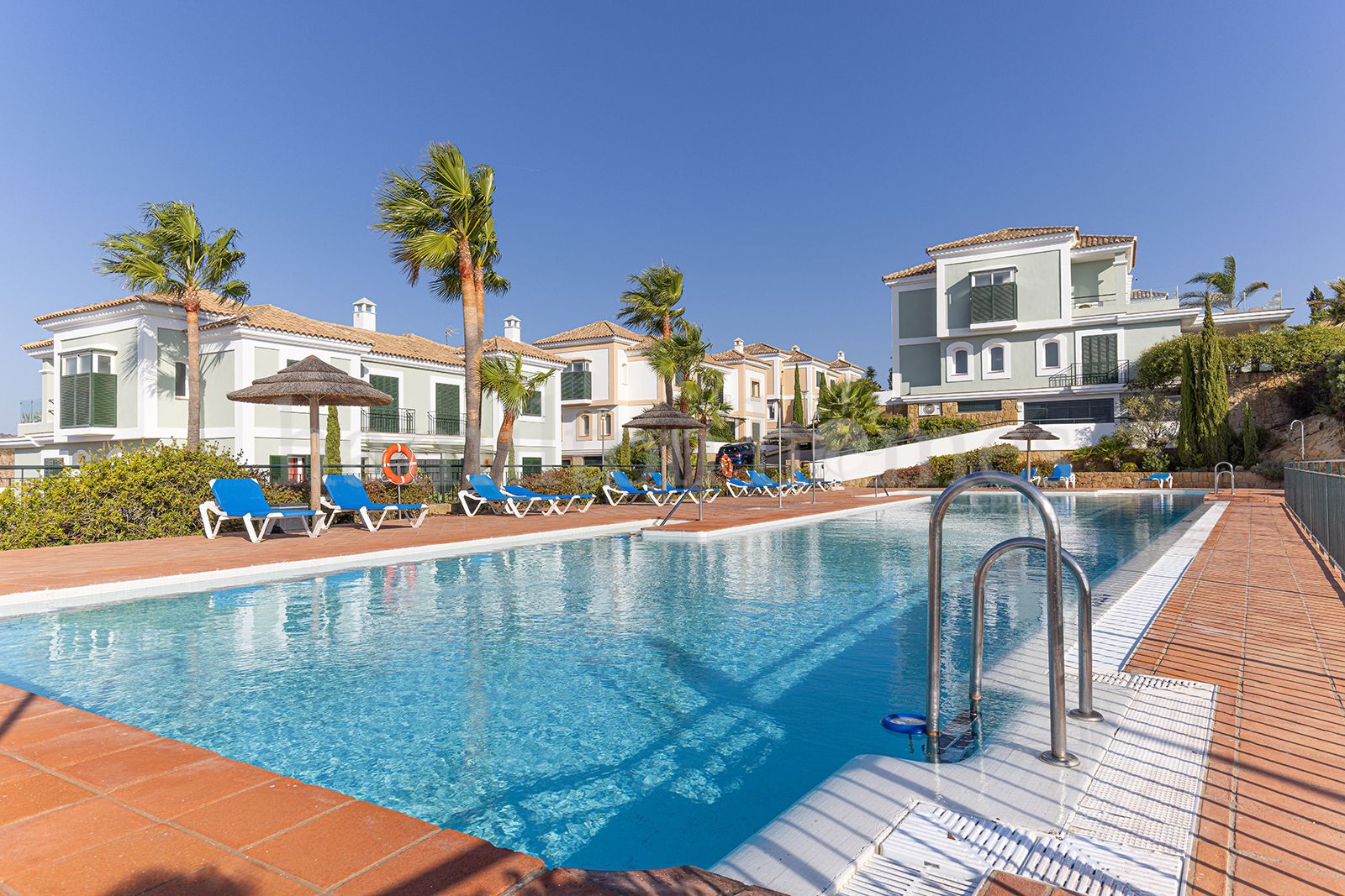 Apartamento Planta Baja en Doña Julia, Casares