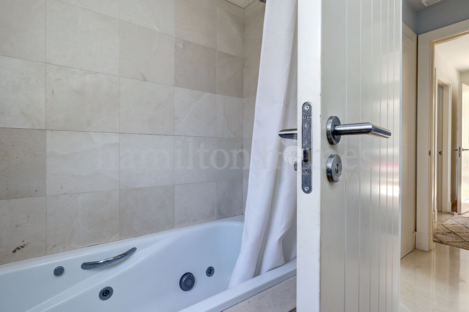 Apartamento Planta Baja en Doña Julia, Casares